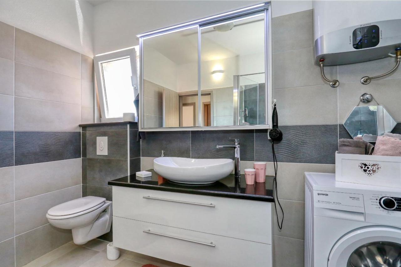 Apartment Zanic Zadar Bagian luar foto